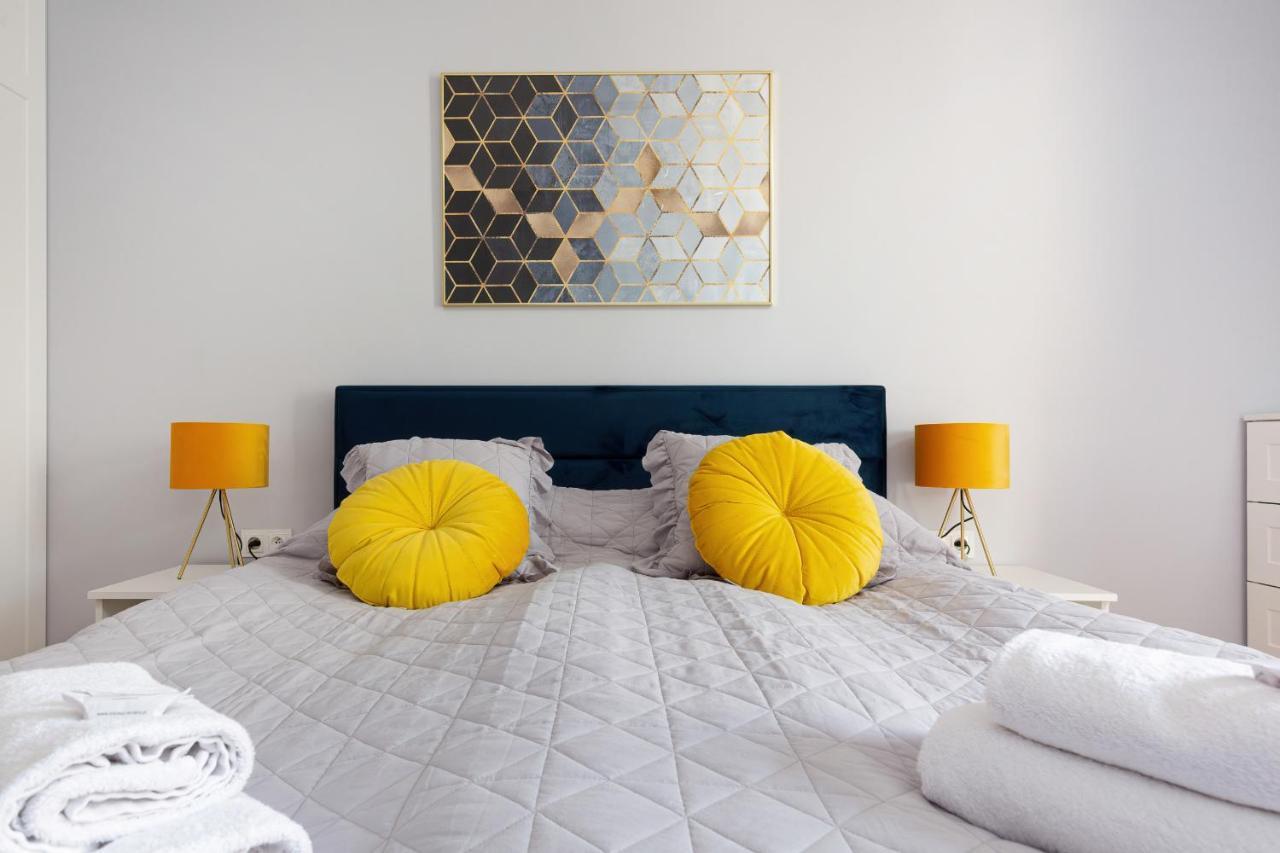 Apartament Dom Przy Okrzei By Renters Prestige Warsaw Luaran gambar