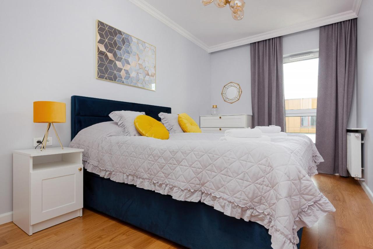Apartament Dom Przy Okrzei By Renters Prestige Warsaw Luaran gambar