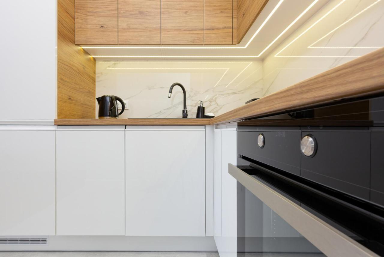 Apartament Dom Przy Okrzei By Renters Prestige Warsaw Luaran gambar
