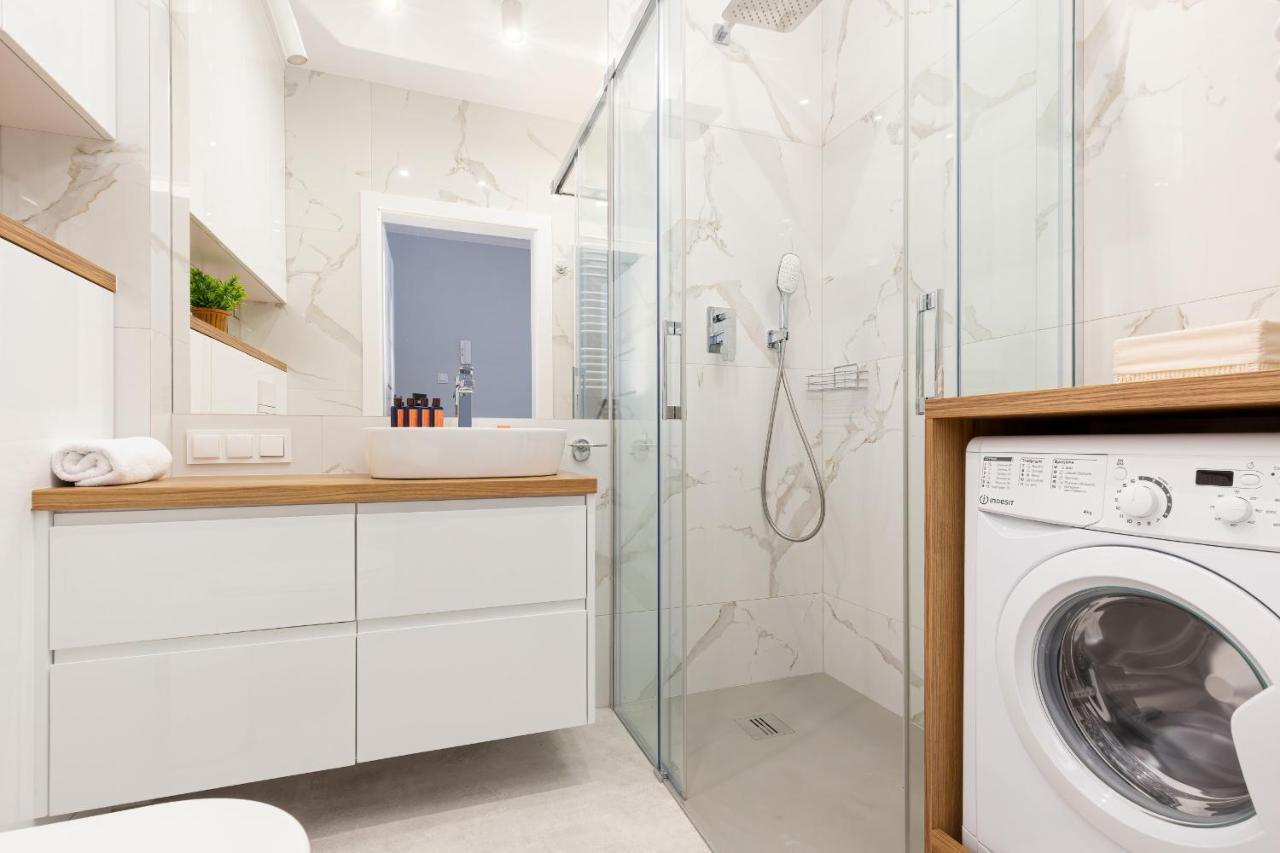 Apartament Dom Przy Okrzei By Renters Prestige Warsaw Luaran gambar